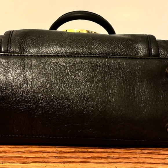 Michael Kors Margo Black Pebbled
Leather Satchel - Picture 4 of 6